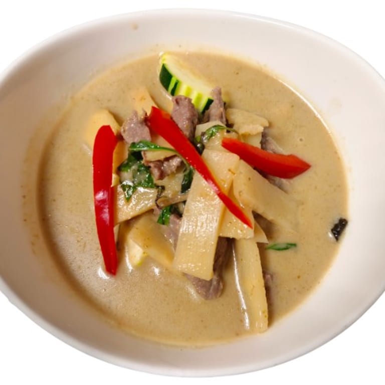 Delicious Green Curry Experience