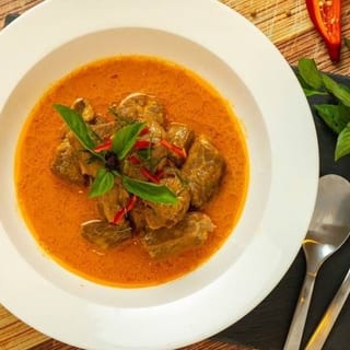 (L) Panang Curry